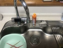 台所の詰まりは屋外で発生