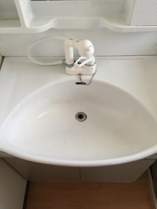 洗面水漏れ