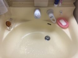 大正区にて洗面水漏れ
