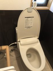 トイレ水漏もれ