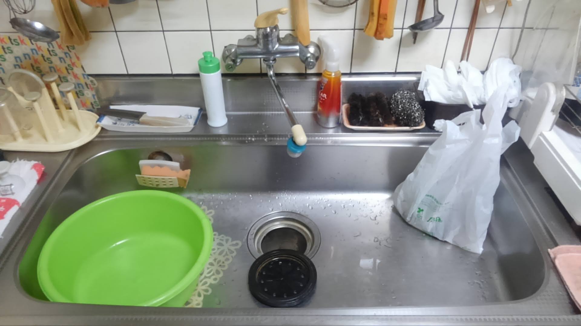 キッチン蛇口水漏れ